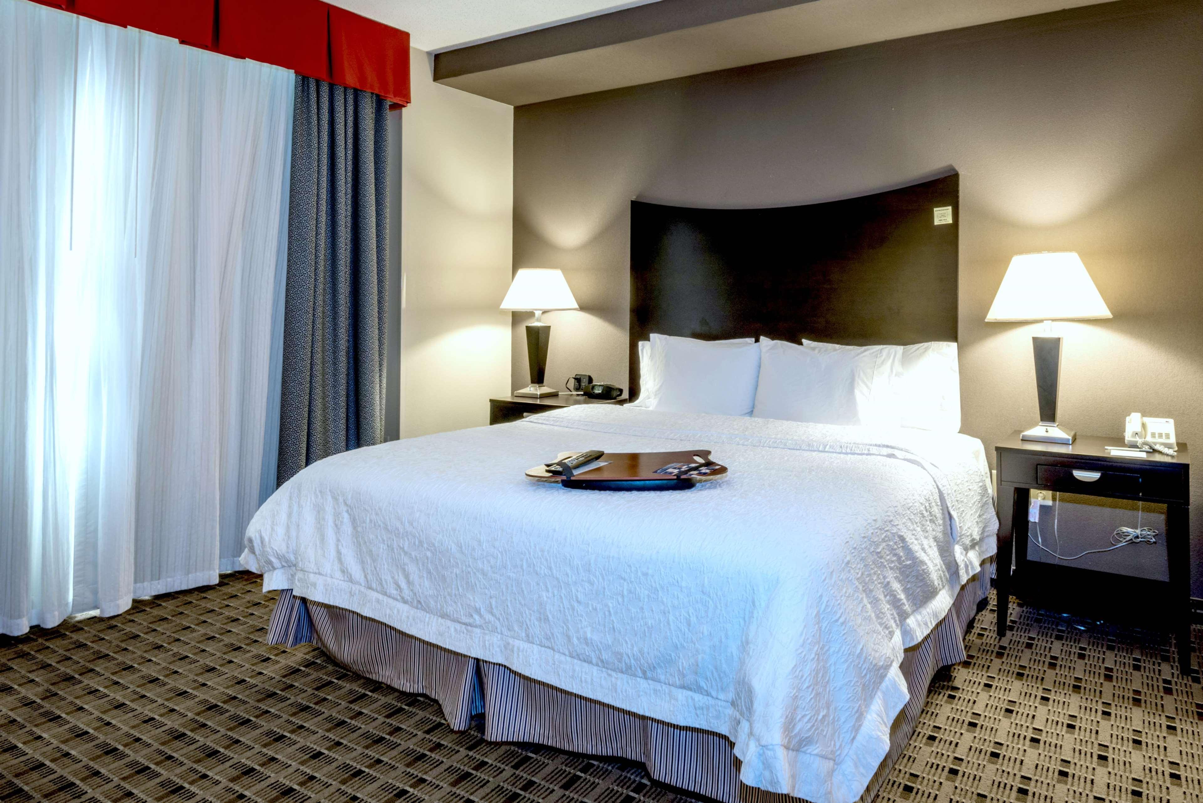 Hampton Inn & Suites Montgomery-Downtown Exteriör bild