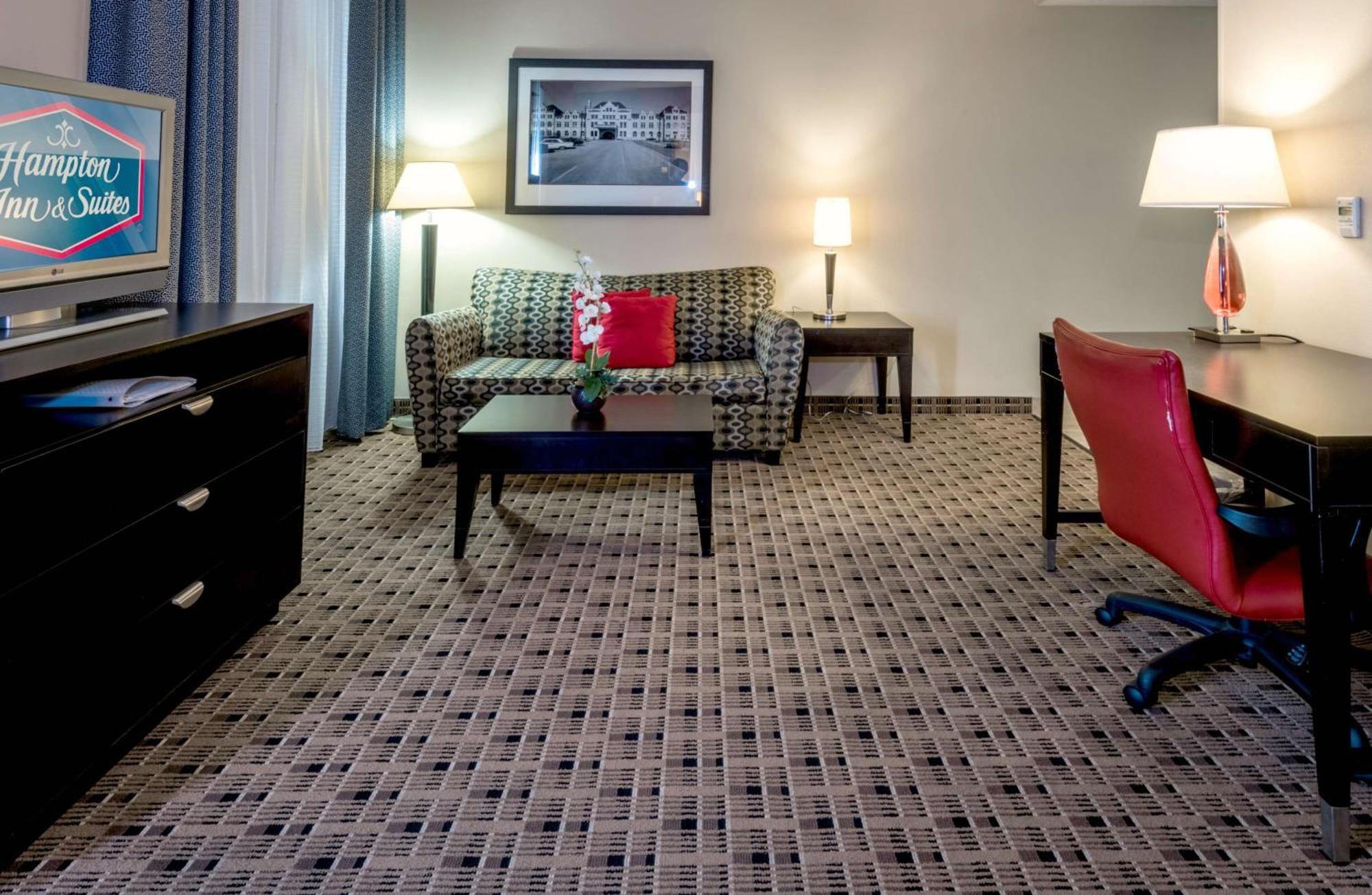 Hampton Inn & Suites Montgomery-Downtown Exteriör bild